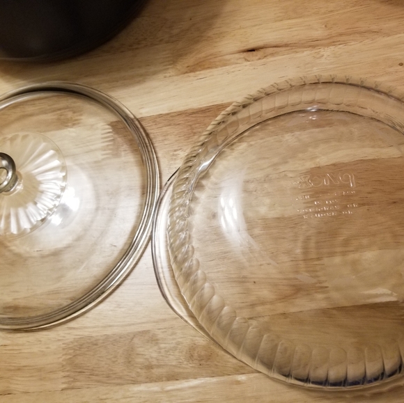 vintage Pyrex Clear casserole dish - Picture 1 of 5